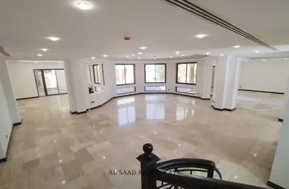 Empty Room image for: Villa - 4 Bedrooms for rent in Hai Al Qalaa - Al Jaheli - Al Ain, Image 1