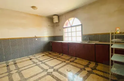 Villa - 5 Bedrooms - 4 Bathrooms for rent in Al Mowaihat 3 - Al Mowaihat - Ajman