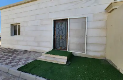 فيلا - غرفة نوم - 1 حمام للايجار في مدينة محمد بن زايد - أبوظبي