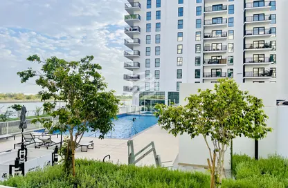 Apartment - 1 Bedroom - 1 Bathroom for sale in Waters Edge - Yas Island - Abu Dhabi
