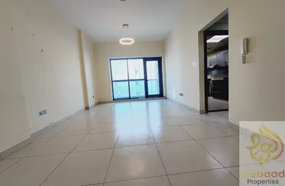 Apartment - 1 Bedroom - 2 Bathrooms for rent in Jumeirah Garden City - Al Satwa - Dubai