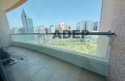 Apartment - 3 Bedrooms - 4 Bathrooms for rent in Hamdan Street - Abu Dhabi