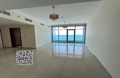 شقة - 2 غرف نوم - 2 حمامات للايجار في مساكن كورنيش عجمان - طريق كورنيش عجمان - عجمان