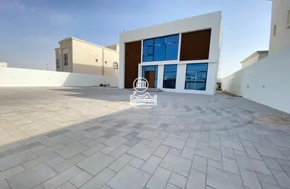 فيلا - 5 غرف نوم - 7 حمامات للايجار في مدينة الرياض - أبوظبي