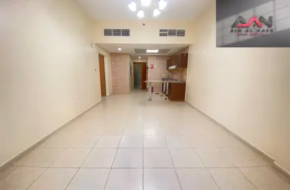 شقة - غرفة نوم - 1 حمام للايجار في سندس روزا - مجمع دبي ريزيدنس - دبي