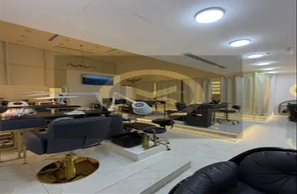 متجر - استوديو - 1 حمام للايجار في كابيتال جولدن تاور - الخليج التجاري - دبي