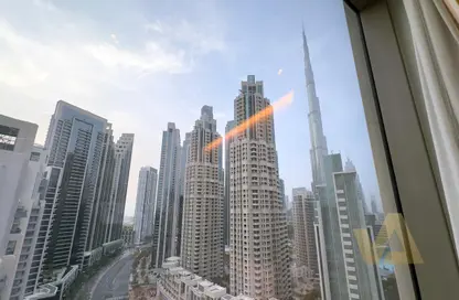 Apartment - 2 Bedrooms - 3 Bathrooms for sale in Vida Residence Downtown - Downtown Dubai - Dubai