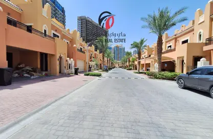 Villa - 4 Bedrooms - 6 Bathrooms for sale in Bloomingdale - Dubai Sports City - Dubai
