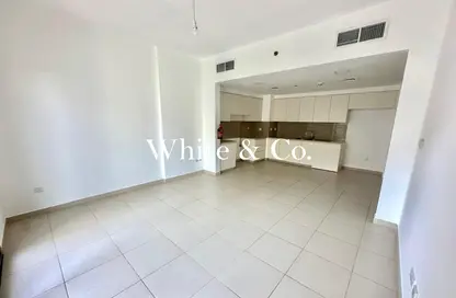 Apartment - 2 Bedrooms - 3 Bathrooms for sale in Hayat Boulevard 1B - Hayat Boulevard 1 - Hayat Boulevard - Town Square - Dubai