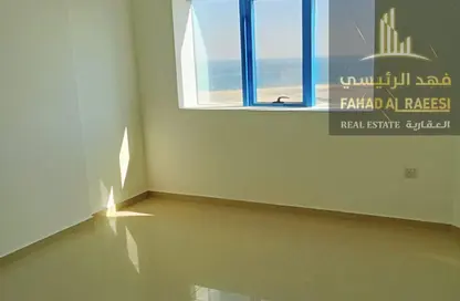 شقة - غرفة نوم - 2 حمامات للايجار في كورنيش الفجيرة - الفجيرة