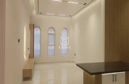 شقة - غرفة نوم - 2 حمامات للايجار في مسكن الامير - منطقة 11 - قرية جميرا الدائرية - دبي