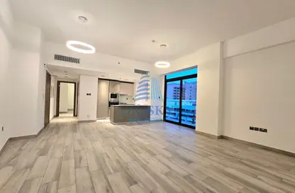 شقة - غرفة نوم - 2 حمامات للايجار في مسكن أكسفورد 2 - الضاحية 10 - قرية جميرا الدائرية - دبي