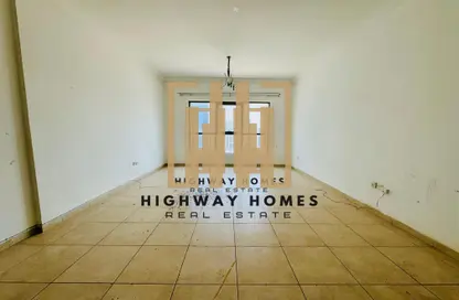 Apartment - 2 Bedrooms - 2 Bathrooms for rent in New Al Taawun Road - Al Taawun - Sharjah