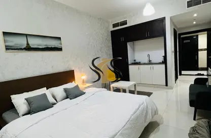 Apartment - Studio - 1 Bathroom for rent in Al Barsha 1 - Al Barsha - Dubai