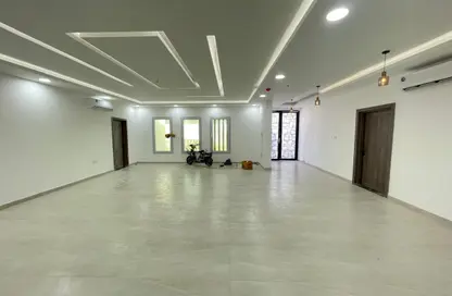 فيلا - 4 غرف نوم - 5 حمامات للايجار في مدينة الرياض - أبوظبي