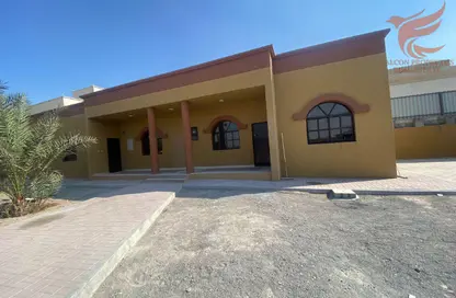 فيلا - 3 غرف نوم - 3 حمامات للايجار في القصيدات - رأس الخيمة