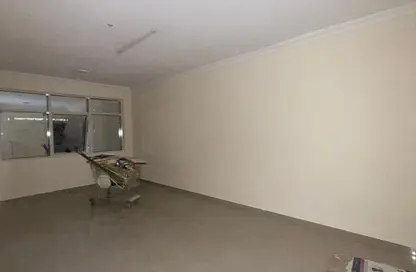 Apartment - 2 Bedrooms - 2 Bathrooms for rent in Al Khan - Sharjah