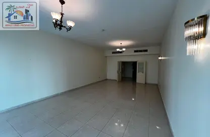 Apartment - 3 Bedrooms - 4 Bathrooms for rent in Al Taawun Street - Al Taawun - Sharjah