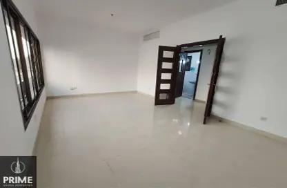Apartment - 2 Bedrooms - 2 Bathrooms for rent in Al Muroor Building - Sultan Bin Zayed the First Street - Muroor Area - Abu Dhabi