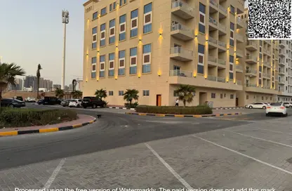 شقة - 2 غرف نوم - 3 حمامات للبيع في قرية الاميرة - الياسمين - عجمان