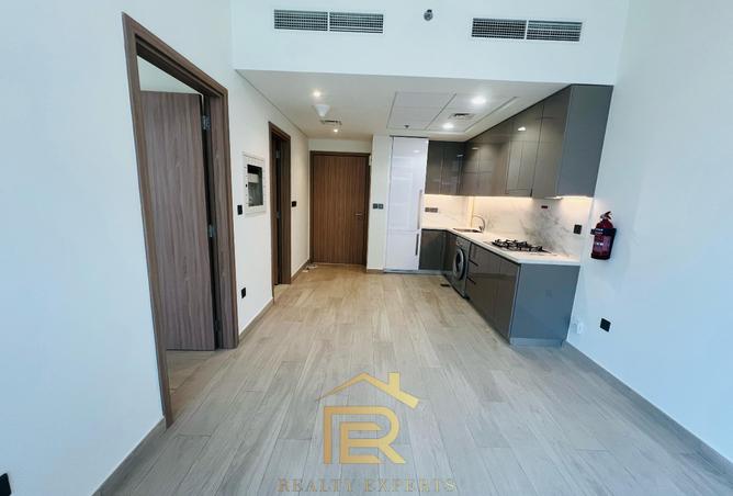 14200302 - Property Image 2