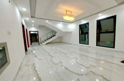 صورة لـ غرفة فارغة فيلا - 3 غرف نوم - 4 حمامات للبيع في حدائق الإمارات 2 - السيوح - الشارقة ، صورة رقم 1