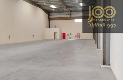 Warehouse - Studio - 1 Bathroom for rent in Umm Al Thuoob - Umm Al Quwain