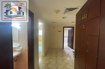 Apartment - 1 Bedroom - 2 Bathrooms for rent in Budaniq - Al Qasimia - Sharjah