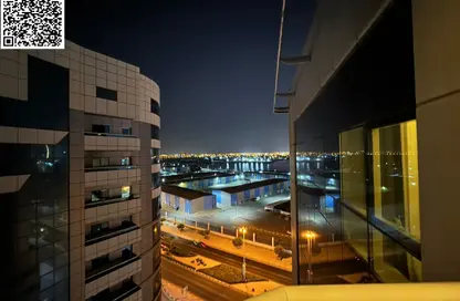 شقة - غرفة نوم - 2 حمامات للبيع في أورينت تاور 1 - أورينت تاور - البستان - عجمان