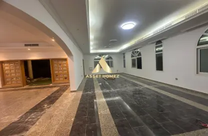 فيلا - 4 غرف نوم - 5 حمامات للايجار في فيلات جنوب البرشاء - جنوب البرشاء - البرشاء - دبي