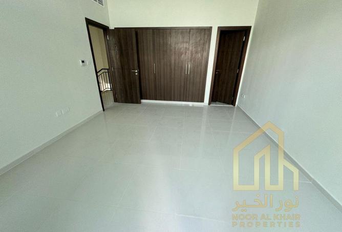 15735810 - صورة العقار 2