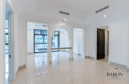 شقة - 2 غرف نوم - 3 حمامات للايجار في التاجر ريزيدنس - جزيرة المدينة القديمة - دبي وسط المدينة - دبي
