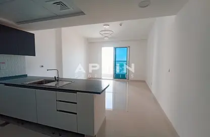 Apartment - 1 Bathroom for rent in Desert Sun - Dubai Residence Complex - Dubai