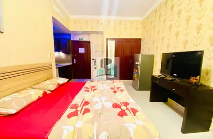 Apartment - Studio - 1 Bathroom for rent in Jamal Tower - Al Nahyan Camp - Abu Dhabi
