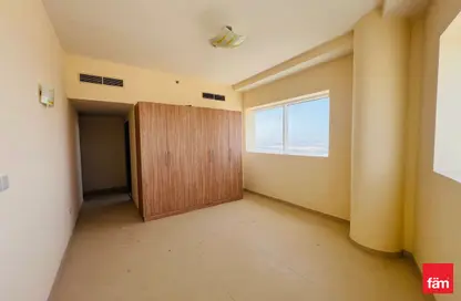 Apartment - 3 Bedrooms - 5 Bathrooms for sale in Wadi Tower - City of Arabia - Dubai Apartment - 3 Bedrooms - 5 Bathrooms for sale in Wadi Tower - City of Arabia - Dubai