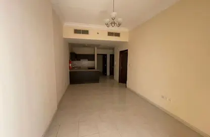 Apartment - 1 Bedroom - 2 Bathrooms for sale in Emirates Lake Tower 2 - Emirates Lake Towers - Emirates City - Ajman