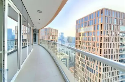 شقة - 3 غرف نوم - 4 حمامات للايجار في يونايتد سكوير - الخالدية - أبوظبي