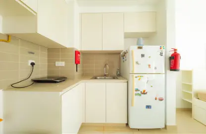 Apartment - Studio - 1 Bathroom for rent in Hayat Boulevard-1A - Hayat Boulevard - Town Square - Dubai