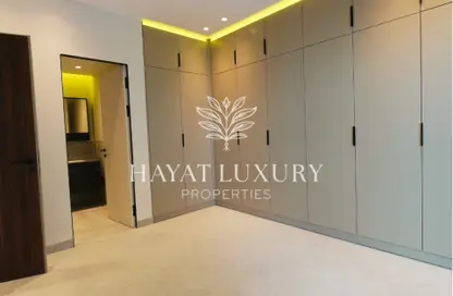 Apartment - 1 Bedroom - 2 Bathrooms for rent in Oasis 1 - Jumeirah Garden City - Al Satwa - Dubai