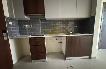 Apartment - Studio - 1 Bathroom for rent in Al Souk Al Kabeer - Bur Dubai - Dubai