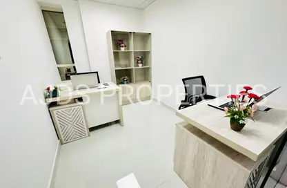 Office Space - Studio - 1 Bathroom for rent in Silver Home Building - Hor Al Anz - Deira - Dubai