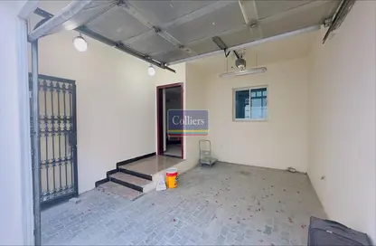 Villa - 3 Bedrooms - 3 Bathrooms for rent in Al Muteena - Deira - Dubai