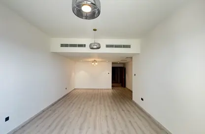 Apartment - 2 Bedrooms - 2 Bathrooms for rent in Al Manal Tower - Sheikh Zayed Road - Dubai