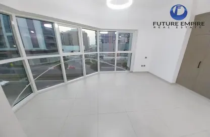 Apartment - 2 Bedrooms - 3 Bathrooms for rent in Jumeirah Garden City - Al Satwa - Dubai
