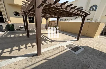 Villa - 5 Bedrooms - 6 Bathrooms for rent in Shakhbout City - Abu Dhabi