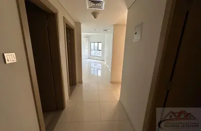 Apartment - 2 Bedrooms - 3 Bathrooms for rent in Muwaileh 3 Building - Muwaileh - Sharjah