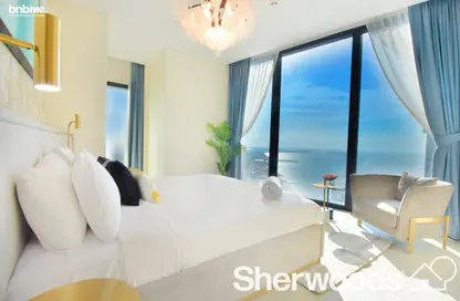 Room / Bedroom image for: Apartment - 2 Bedrooms for sale in Jumeirah Gate Tower 1 - The Address Jumeirah Resort and Spa - Jumeirah Beach Residence - Dubai, Image 1