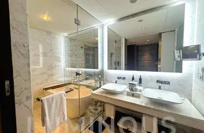 شقة - 1 حمام للبيع في تاور C - داماك تاورز من باراماونت - الخليج التجاري - دبي