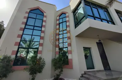 Outdoor Building image for: Villa - 4 Bedrooms - 4 Bathrooms for rent in Umm Suqeim 3 - Umm Suqeim - Dubai, Image 1