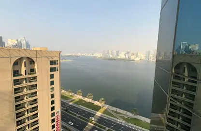 شقة - 2 غرف نوم - 2 حمامات للبيع في برج أمير بو خمسين - المجاز 3 - المجاز - الشارقة